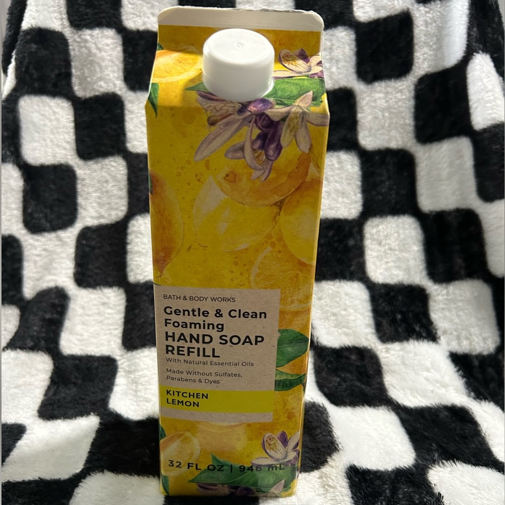 Bath & Body Works Hand Soap Refill Kitchen Lemon